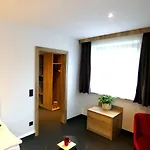 فندق Akzent Cordes & Restaurant Am Rosengarten