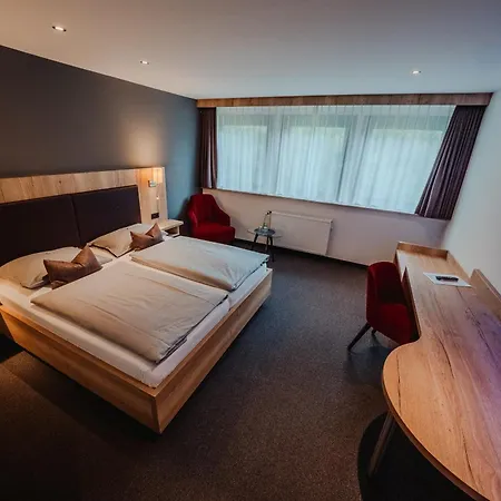 Akzent Cordes & Restaurant Am Rosengarten 3*