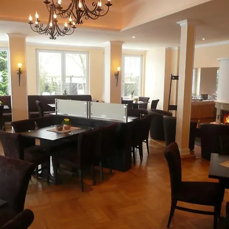 Akzent Cordes & Restaurant Am Rosengarten Sottorf