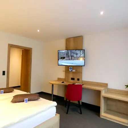 فندق Akzent Cordes & Restaurant Am Rosengarten