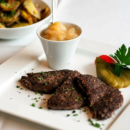 Hotel Akzent Cordes&restaurant Am Rosengarten 3*