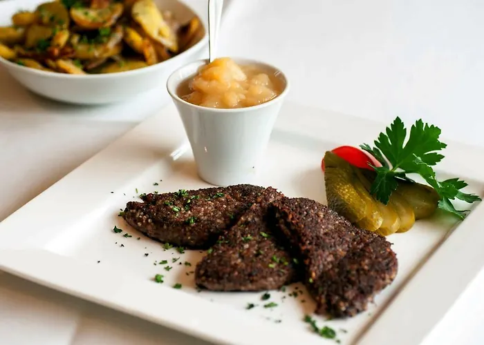 فندق Akzent Cordes & Restaurant Am Rosengarten 3*